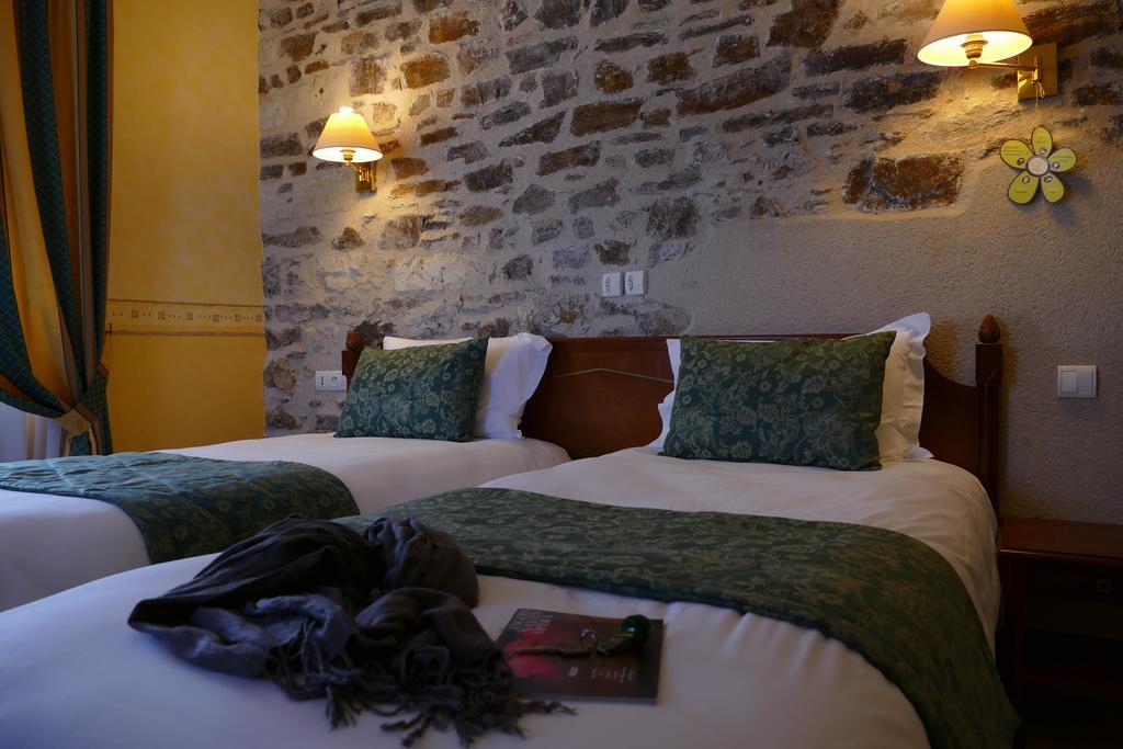 Logis Hotels Le Champalud Restaurant La Citadelle Oree-d'Anjou Bilik gambar