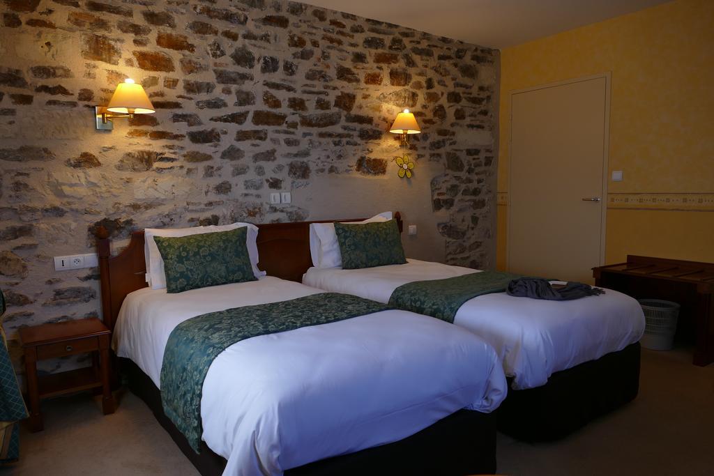 Logis Hotels Le Champalud Restaurant La Citadelle Oree-d'Anjou Bilik gambar