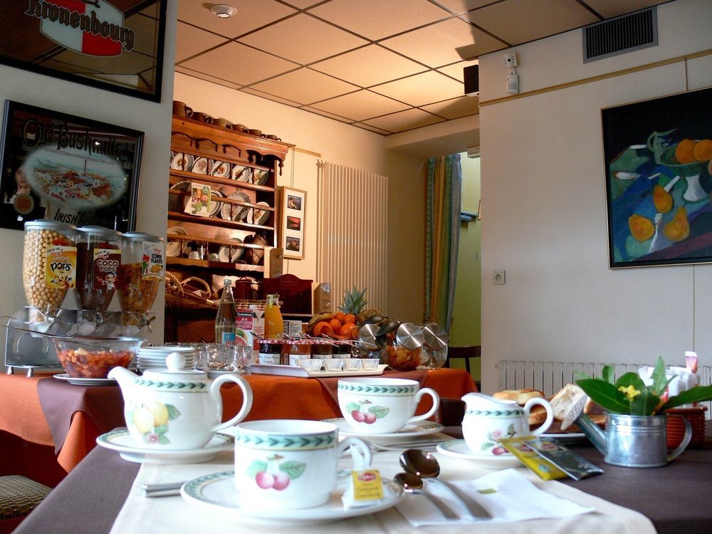 Logis Hotels Le Champalud Restaurant La Citadelle Oree-d'Anjou Luaran gambar