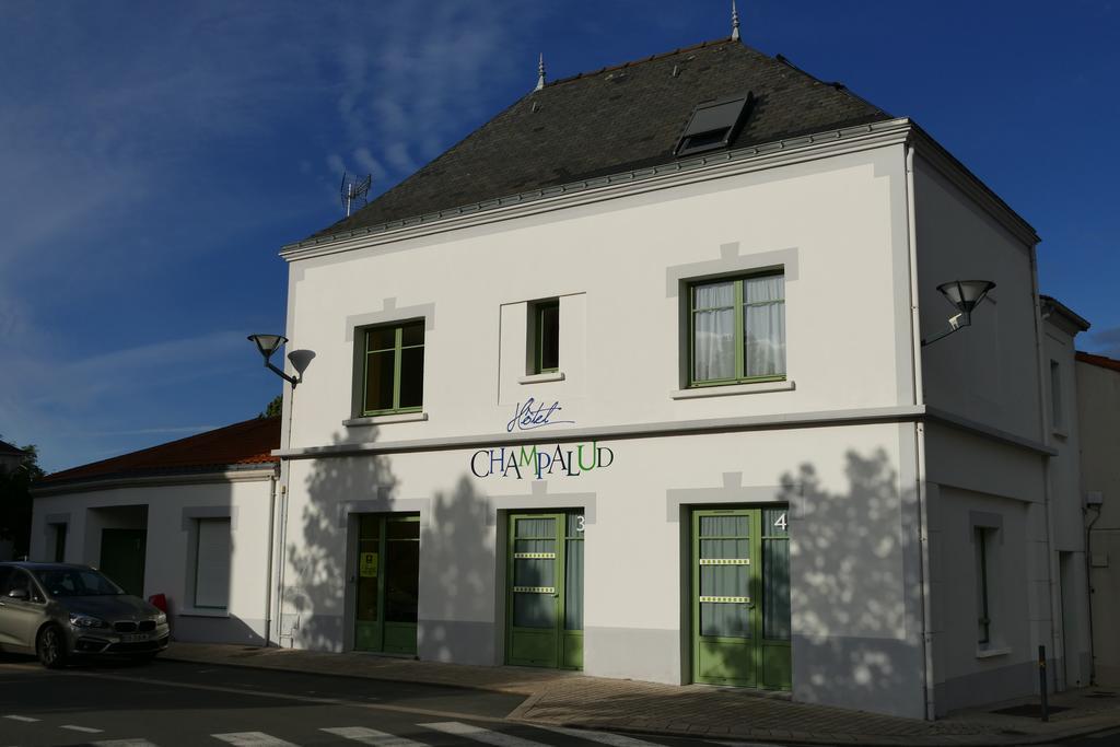Logis Hotels Le Champalud Restaurant La Citadelle Oree-d'Anjou Luaran gambar