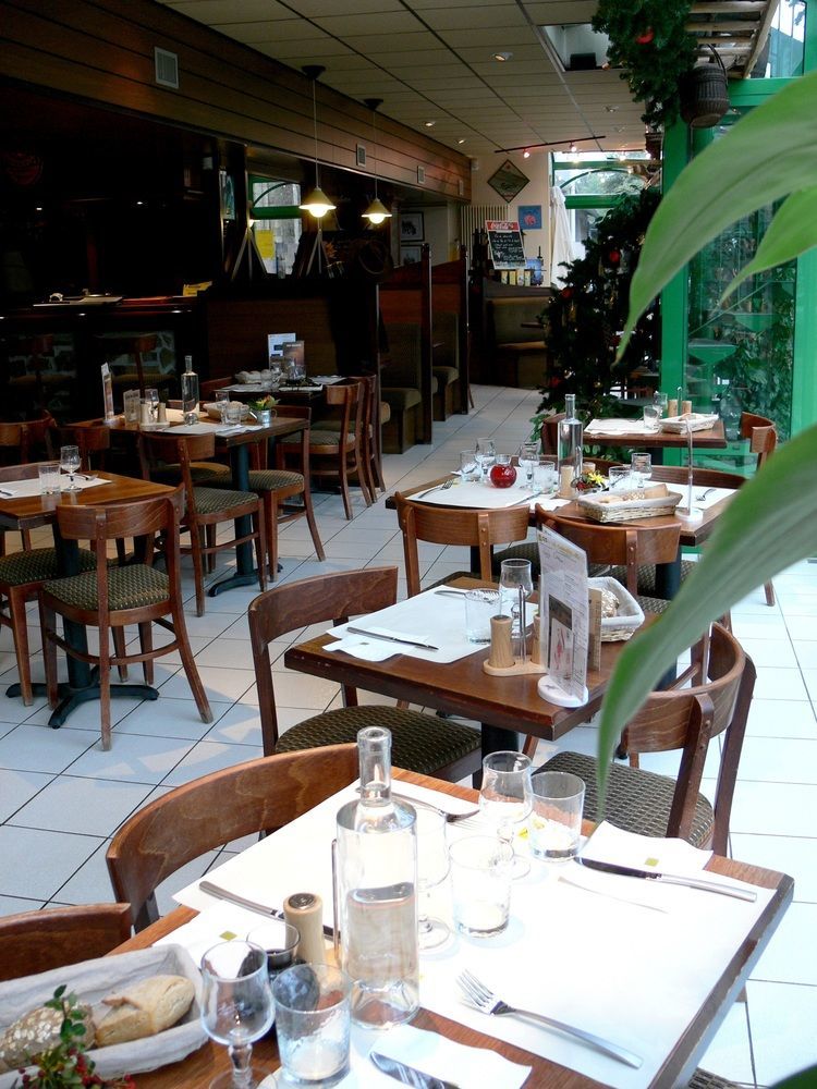 Logis Hotels Le Champalud Restaurant La Citadelle Oree-d'Anjou Luaran gambar