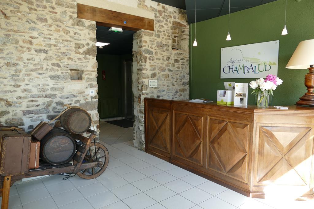 Logis Hotels Le Champalud Restaurant La Citadelle Oree-d'Anjou Luaran gambar