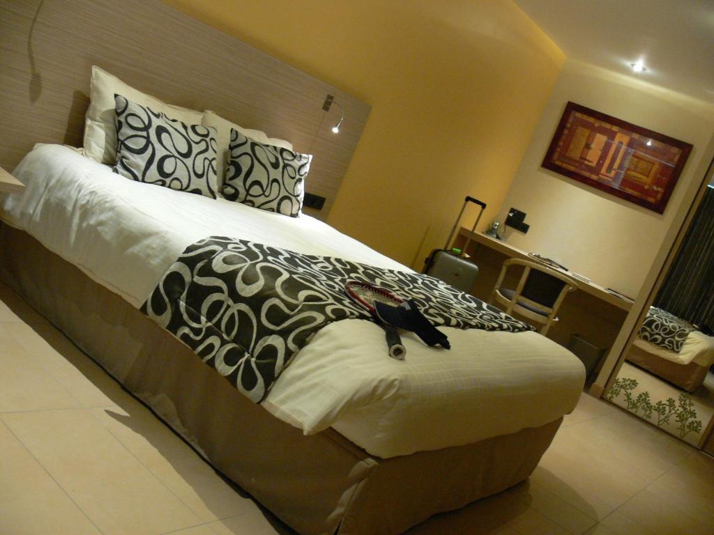 Logis Hotels Le Champalud Restaurant La Citadelle Oree-d'Anjou Bilik gambar