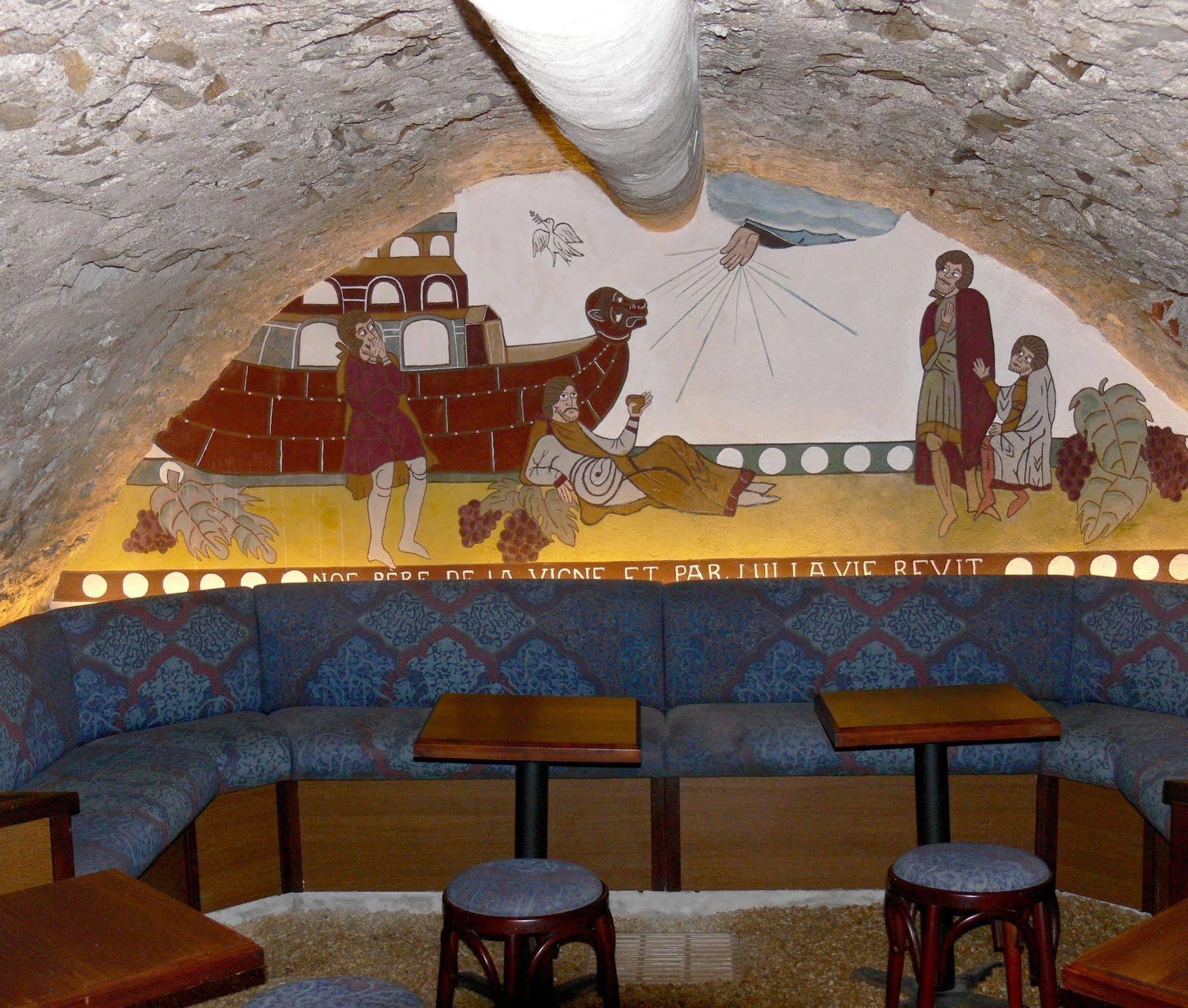 Logis Hotels Le Champalud Restaurant La Citadelle Oree-d'Anjou Luaran gambar