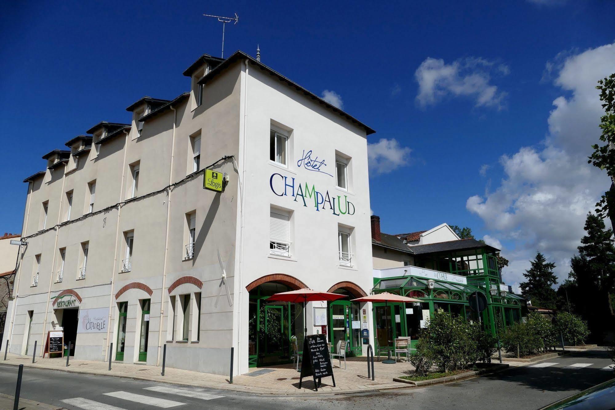 Logis Hotels Le Champalud Restaurant La Citadelle Oree-d'Anjou Luaran gambar